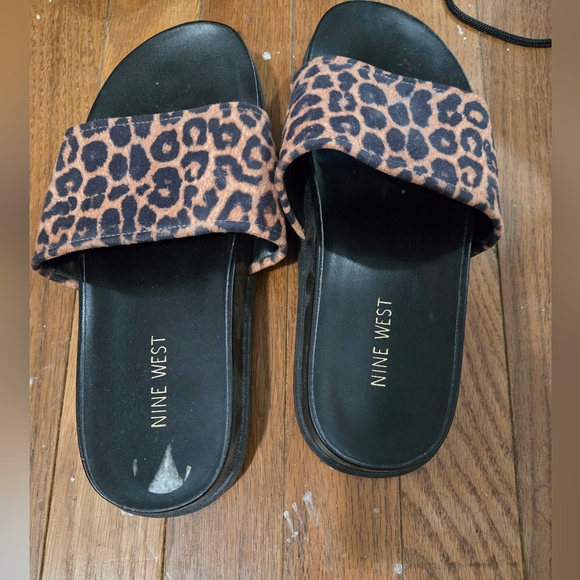 Nine West Leopard Print Slides - Picture 2 of 3
